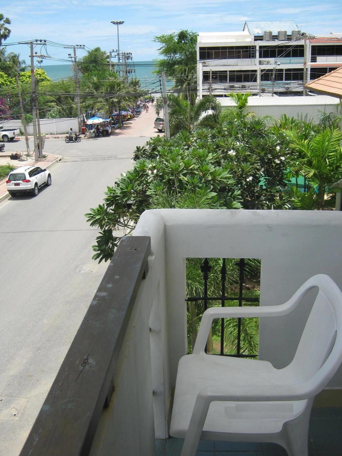 Hotel Baan Talay Pattaya Zewnętrze zdjęcie